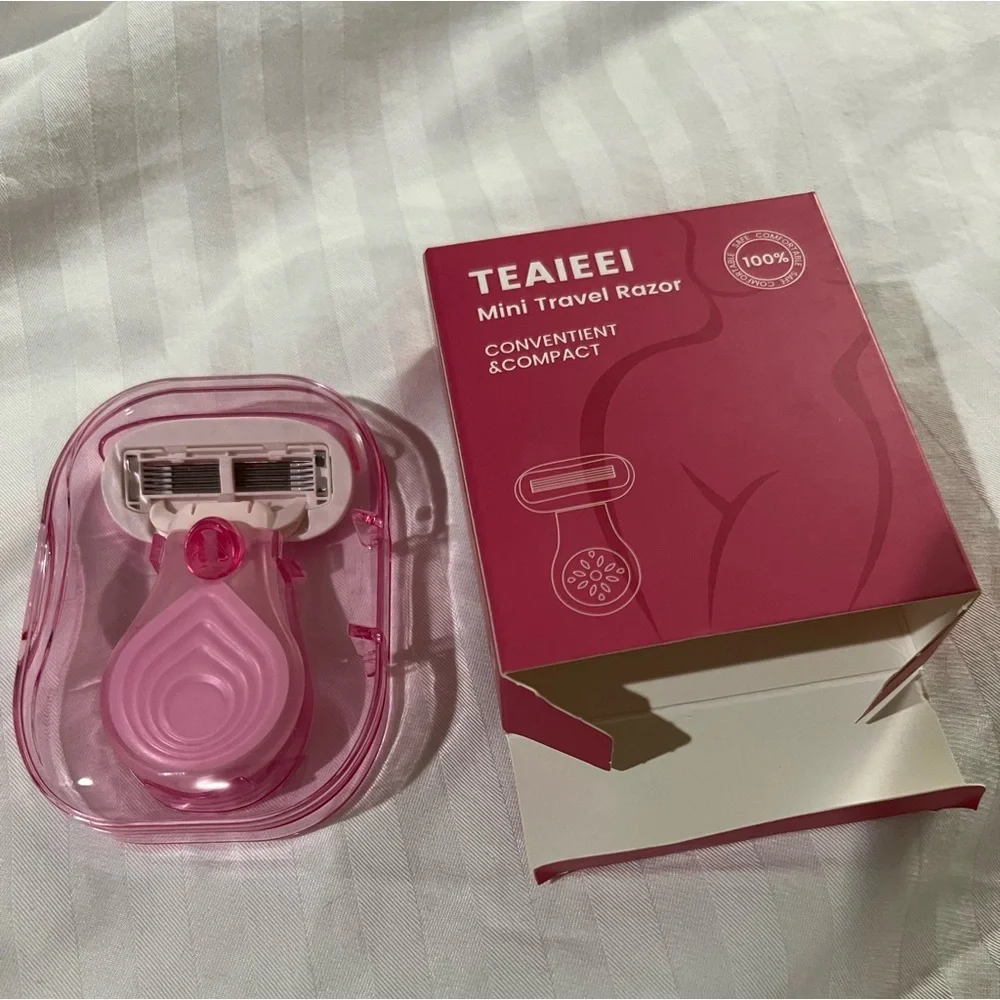 🪒Compact Portable Travel Mini Razor Case 5-Blades